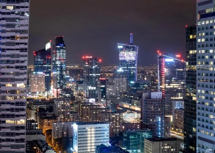 Halby Rooms Pereca 13/19 Warszawa